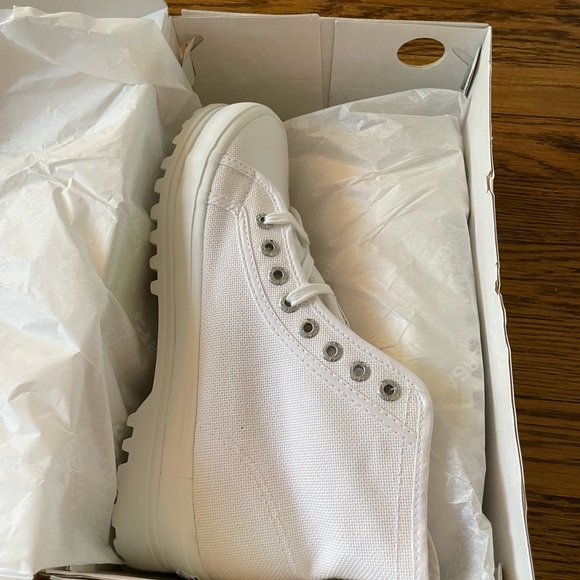 Superga White High-Top Sneakers EU 40 - Picture 3 of 4